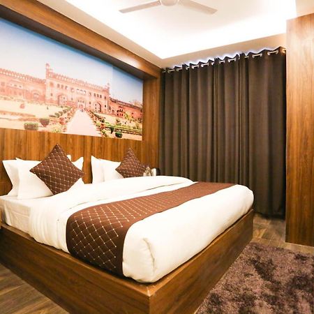 Airport Hotel Rosewood New Delhi Buitenkant foto
