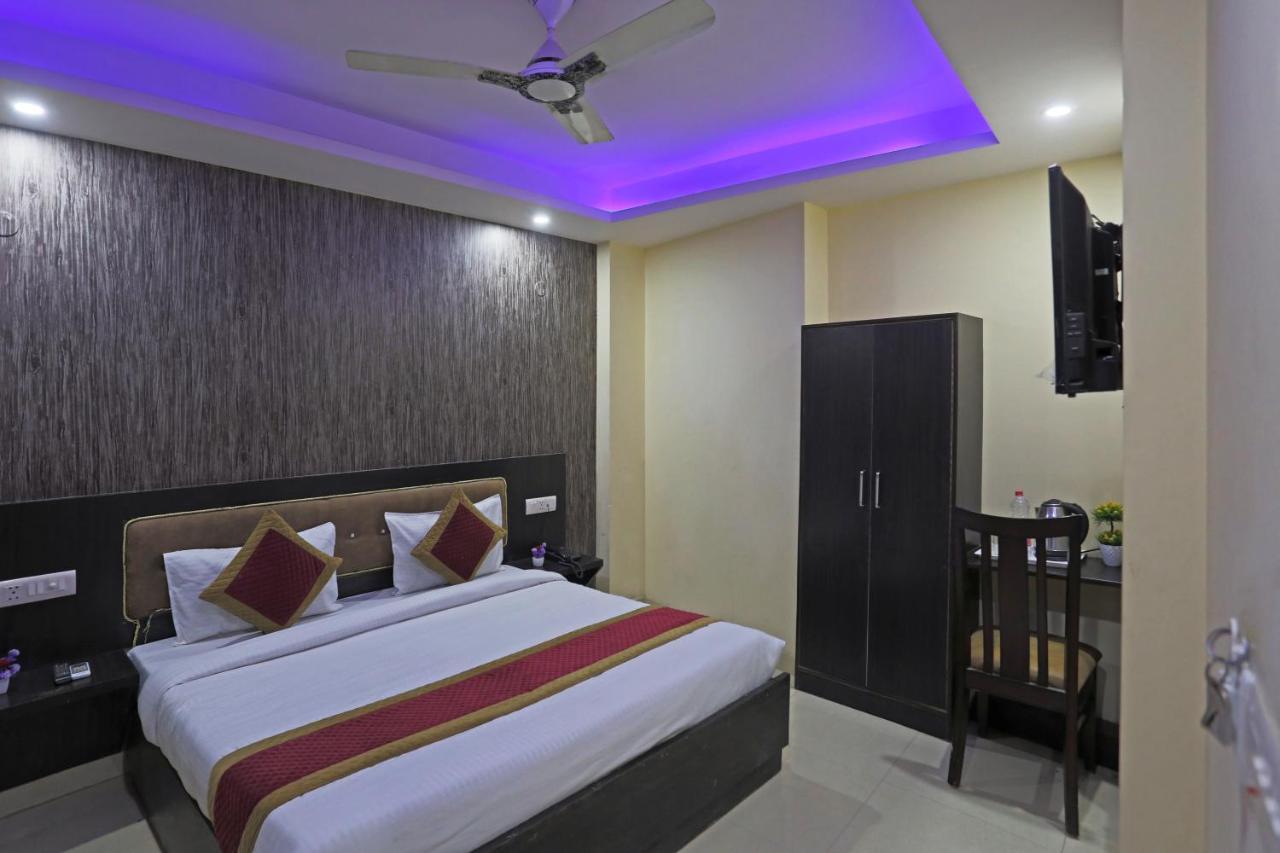 Airport Hotel Rosewood New Delhi Buitenkant foto
