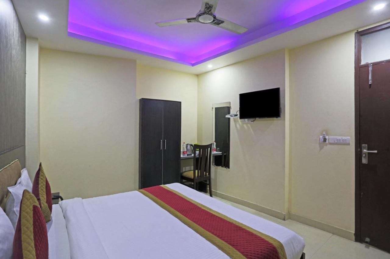 Airport Hotel Rosewood New Delhi Buitenkant foto