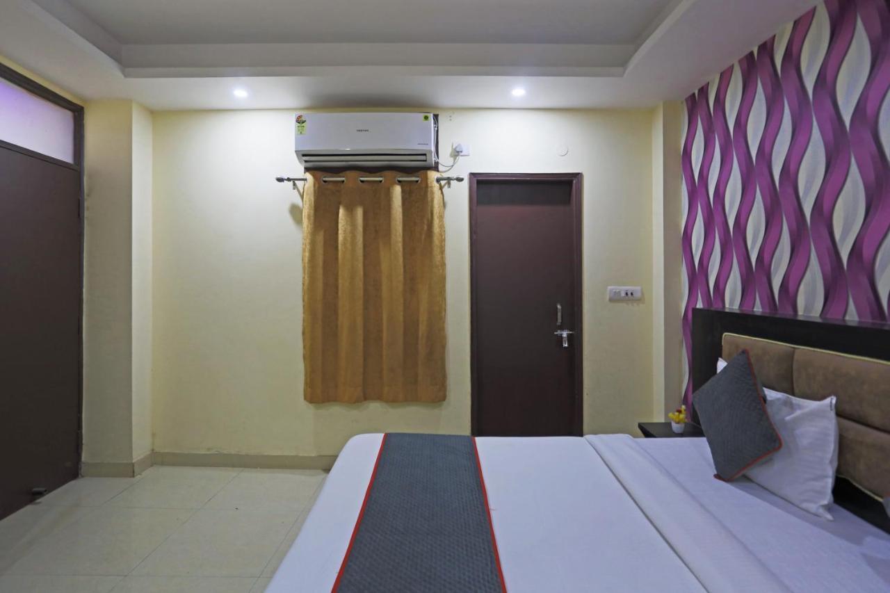 Airport Hotel Rosewood New Delhi Buitenkant foto