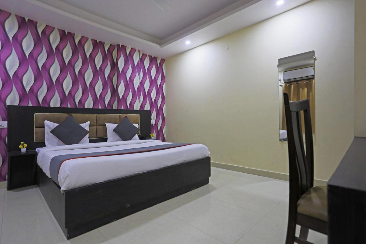 Airport Hotel Rosewood New Delhi Buitenkant foto